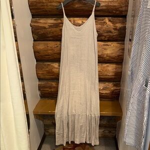 🤎NWT L Terzo Millennio Elegant Beige Linen Maxi Dress
